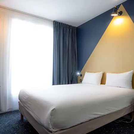 Ibis Styles 15 Lecourbe 3* Párizs