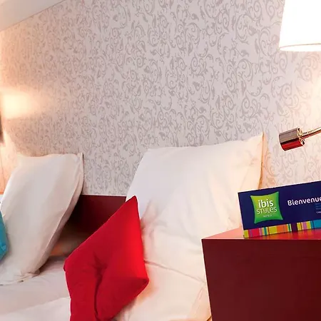 Ibis Styles 15 Lecourbe 3* Párizs