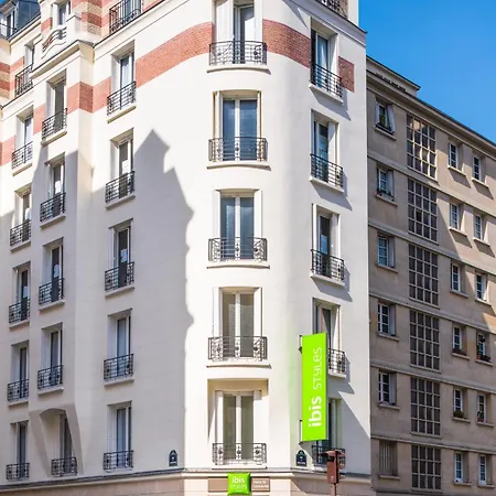 Ibis Styles 15 Lecourbe 3* Párizs