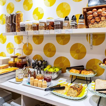 Ibis Styles 15 Lecourbe Hotel París