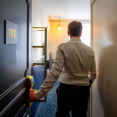 Ibis Styles 15 Lecourbe Otel 3*