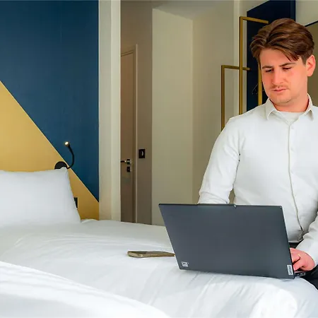 Ibis Styles 15 Lecourbe 3*