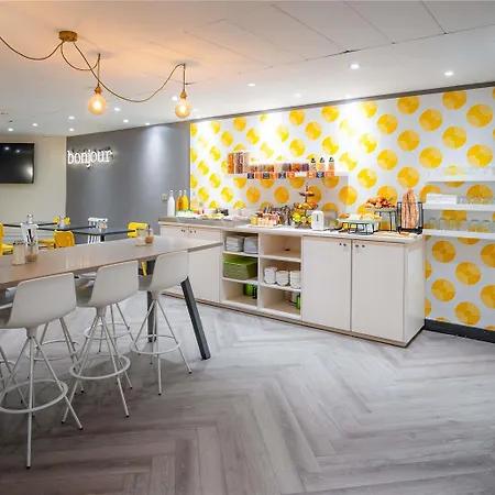 Ibis Styles 15 Lecourbe Hotel 3*