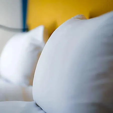 Hotel Ibis Styles 15 Lecourbe 3*