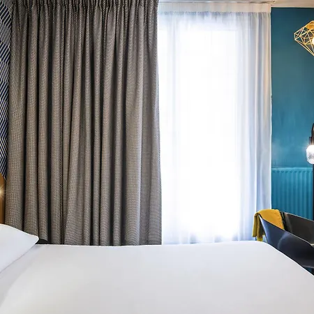 Ibis Styles 15 Lecourbe Hotel París