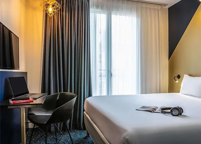 Hotel Ibis Styles 15 Lecourbe 3*