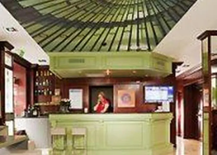 Ibis Styles 15 Lecourbe Hotel