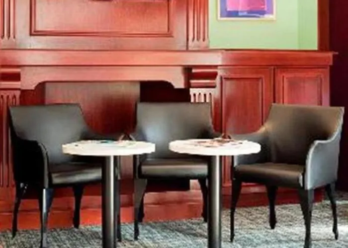 Ibis Styles 15 Lecourbe Hotel 3*