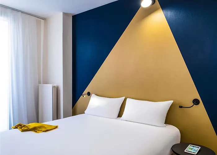 Ibis Styles 15 Lecourbe Paryż
