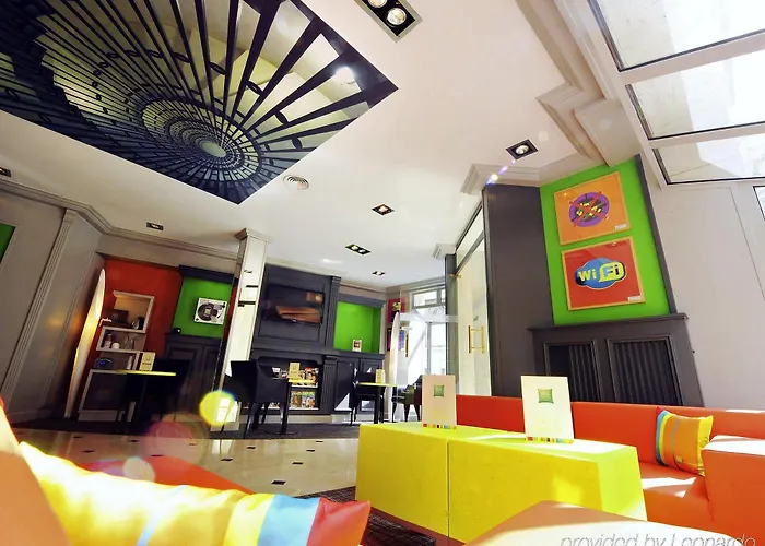 Ibis Styles 15 Lecourbe Hotel